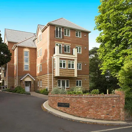Bounty Suite Basingstoke Exterior photo
